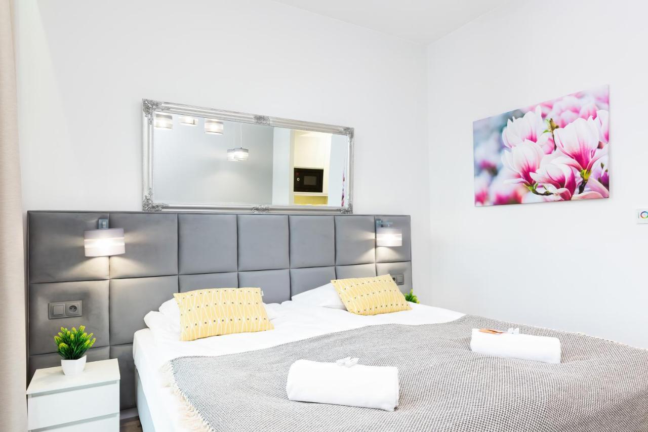 Warsaw Prymasa Tysiaclecia Business Centre By Noclegi Renters Eksteriør billede